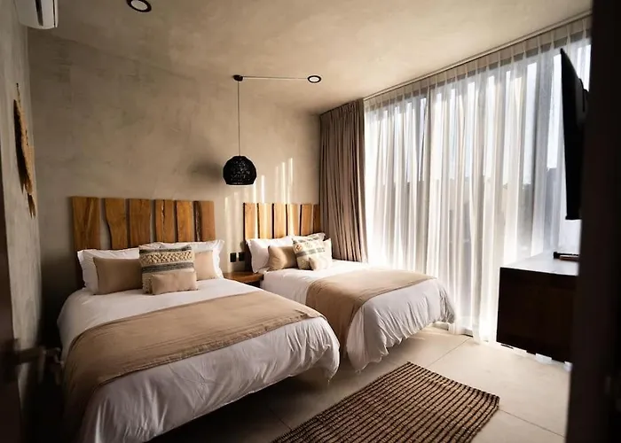 Luxury Twin Villas, 4 Private Pools, 2 Rooftops, Bbq, Near Villa