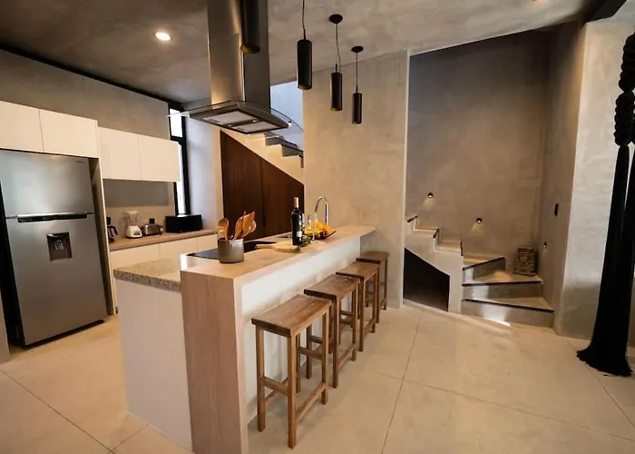 Luxury Twin Villas, 4 Private Pools, 2 Rooftops, Bbq, Near *